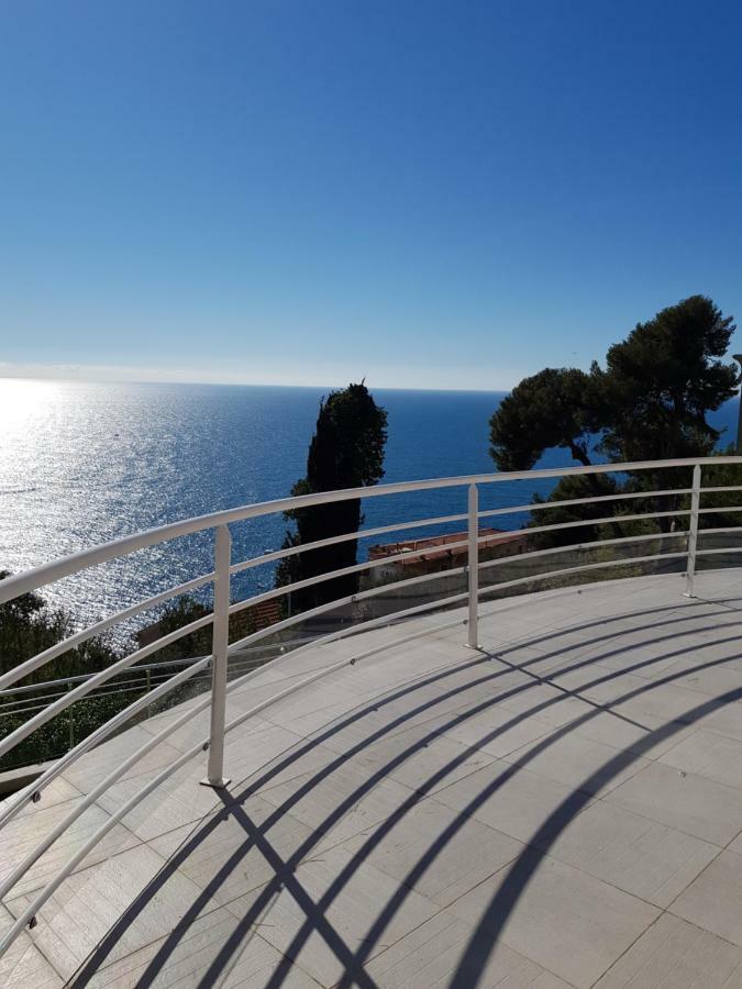 Vue mer.Tranquilité.Cap d'Ail à 10 mn de MONACO Cap-d'Ail Esterno foto